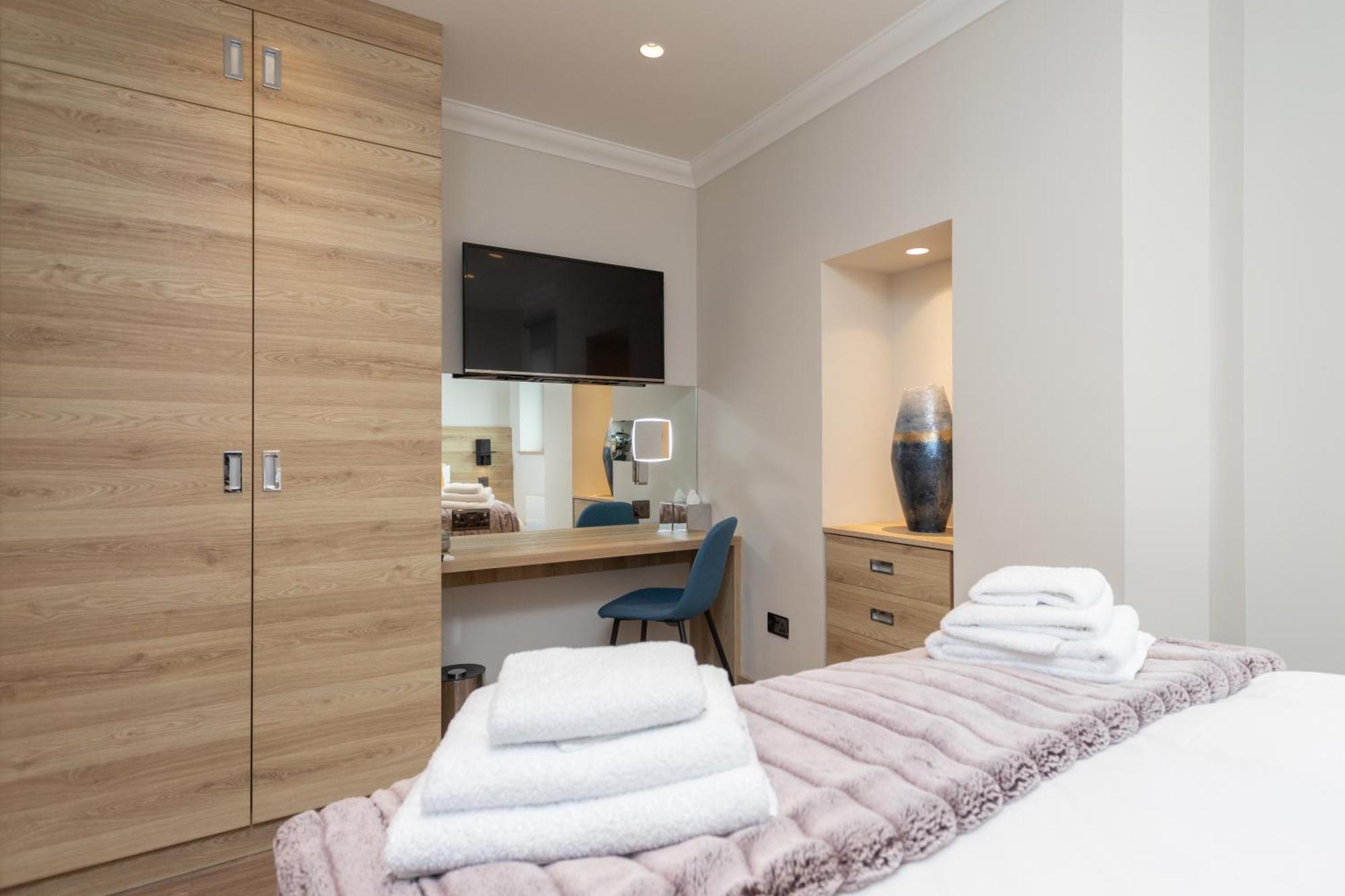 The Barclay Apartment Perth Room photo
